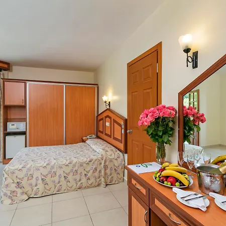 منتجع كلوب توانا - شامل كليًا فتحية