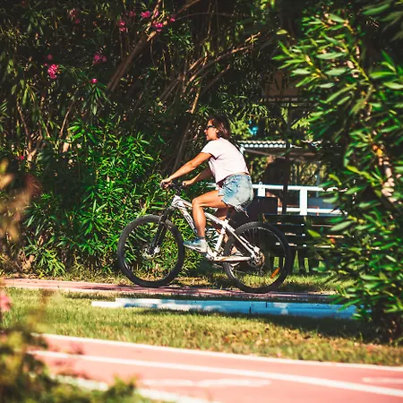 كلوب توانا - شامل كليًا منتجع