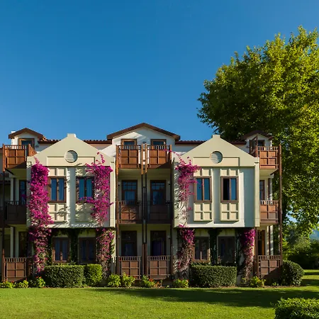 كلوب توانا - شامل كليًا منتجع