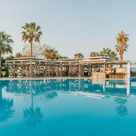 كلوب توانا - شامل كليًا 5* فتحية