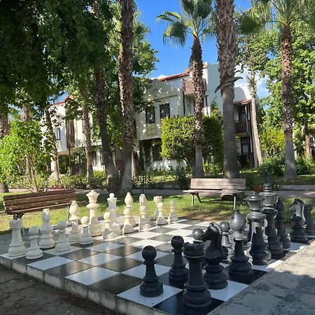 كلوب توانا - شامل كليًا منتجع فتحية