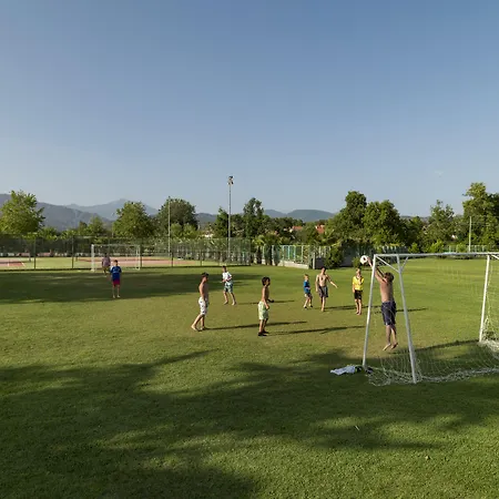 كلوب توانا - شامل كليًا منتجع