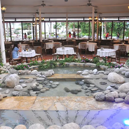 كلوب توانا - شامل كليًا منتجع 5*