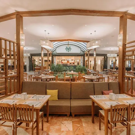 Club Tuana Resort 5*